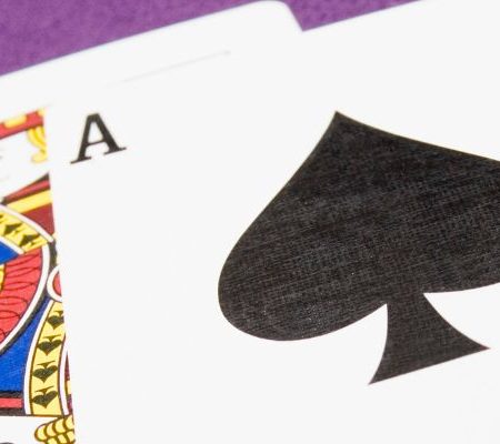 Effective Live Blackjack Tips And Strategies To Help You Win The Game